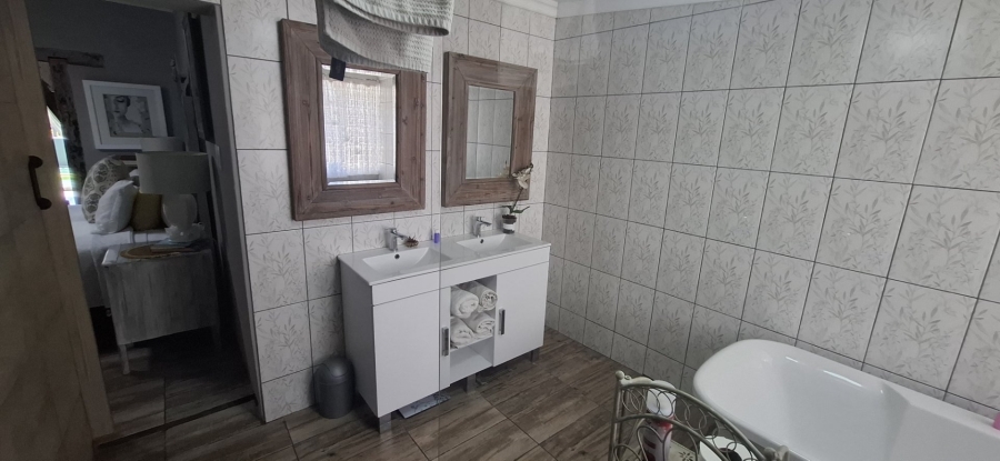 7 Bedroom Property for Sale in Parys Free State